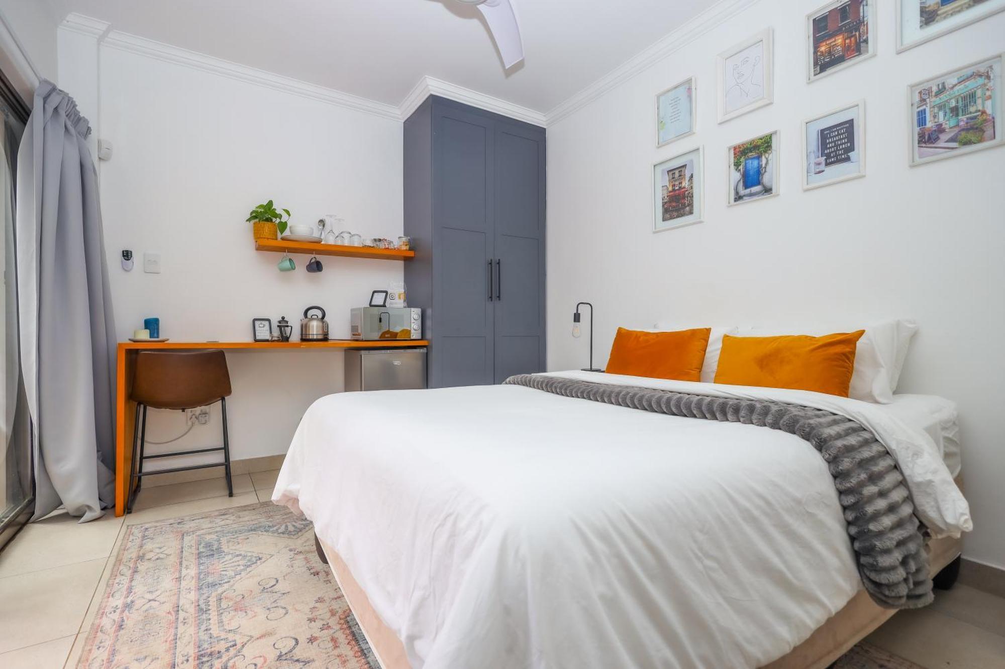 The Blue Door B&B East London Eksteriør billede